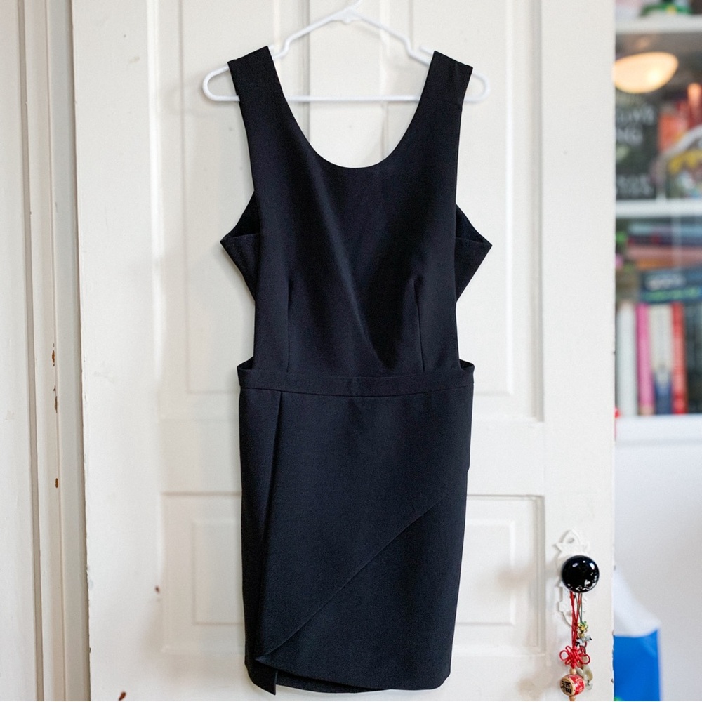 Black Women’s BCBG Maxazria Size 12 Dress